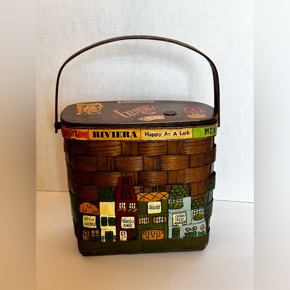 Vintage 1960/70s Signed Caro-Nan Europe Basket Weave Purse